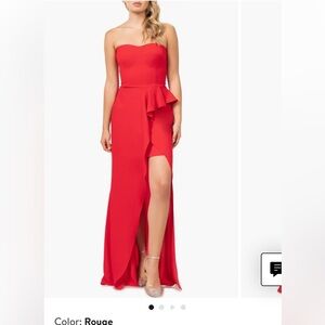 New Dress The Population Kai Strapless gown in Color Rouge